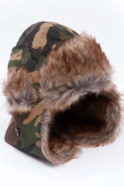 Camouflage-Printed-Cap-With-Plush-Detail-And-Button-Closure