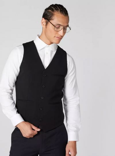 Sleeveless Waistcoat With Complete Placket And Pocket Detail