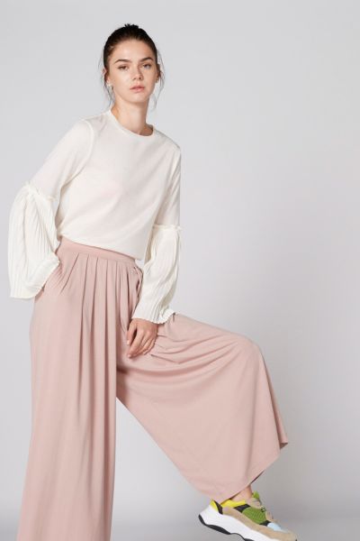 Pleated Sleeves Top with Round Neck