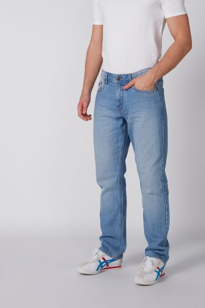 Plain Jeans with Pocket Detail - AKGalleria