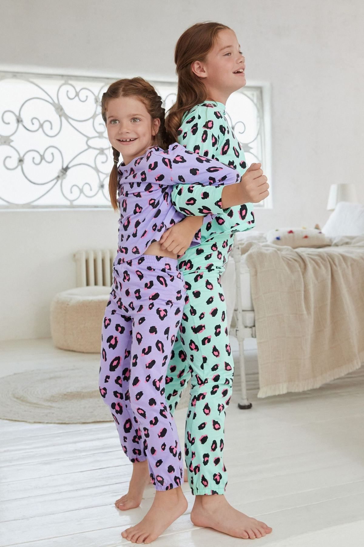 NEXT 2-pack-jogger-pyjamas-nxt-t50725-multicoloranimal Blue/White London  Dino Bus Girl Joggers