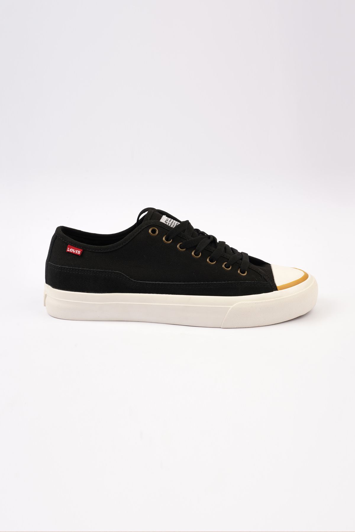 Levi's Â® Courage Men Black Men Sneakers|akgalleria.com