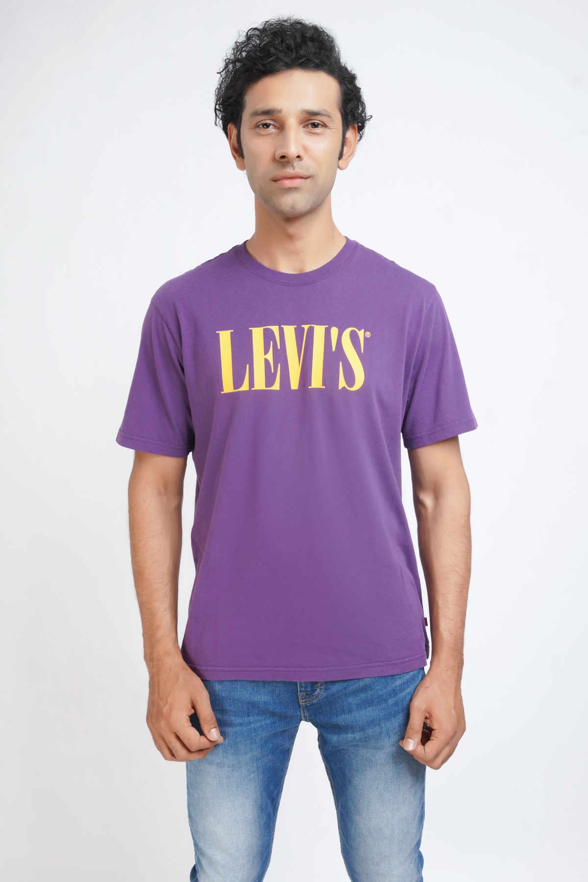 Levi's Â® SS Relaxed Fit Tee SSNL Serif Logan Black Men T-Shirts