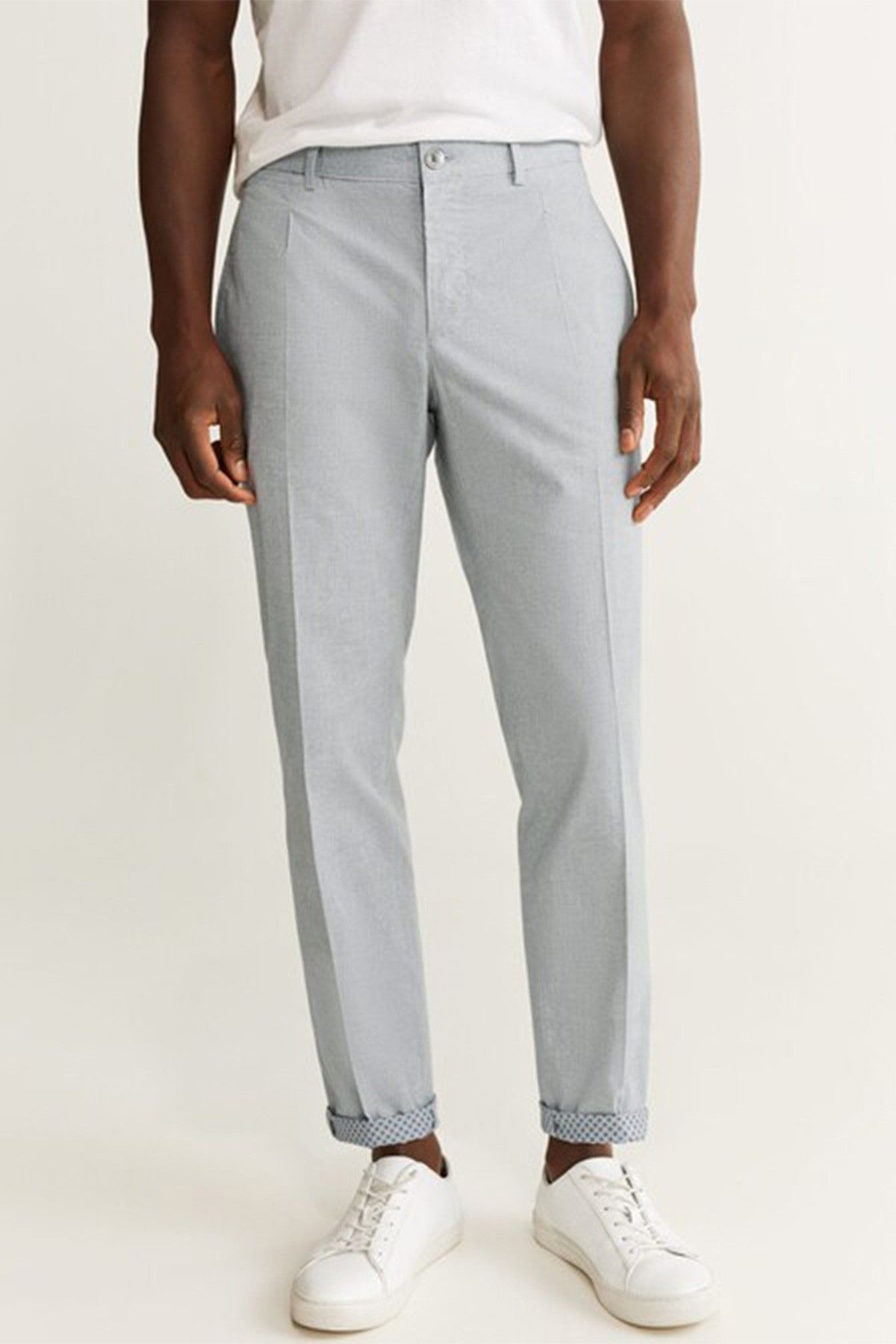 RICHARD JAMES Tapered Pleated Linen-Twill Trousers for Men | MR PORTER